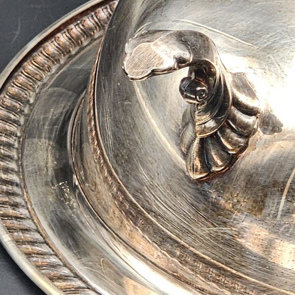 FB Rogers 1883 Footed Buffet Server w/ Lid 10.5" Silver-Plate Round VTG 1940s - Picture 10 of 16